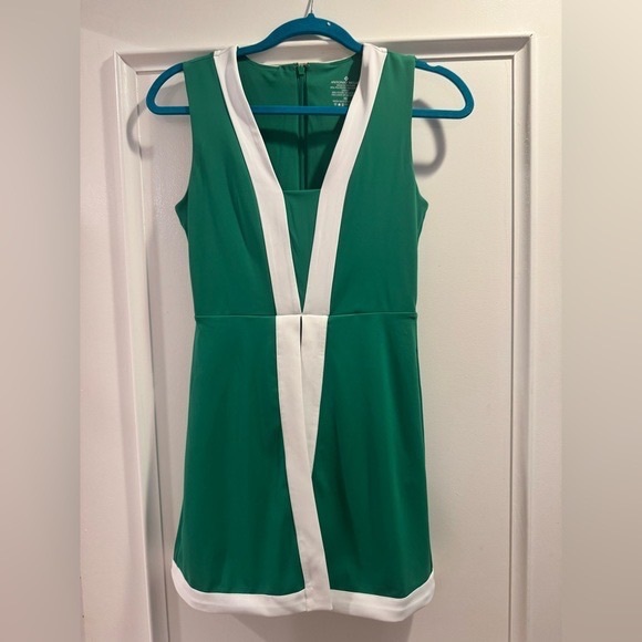 Antonio Melani Green and White Sleeveless Tennis Dress - Picture 4 of 5